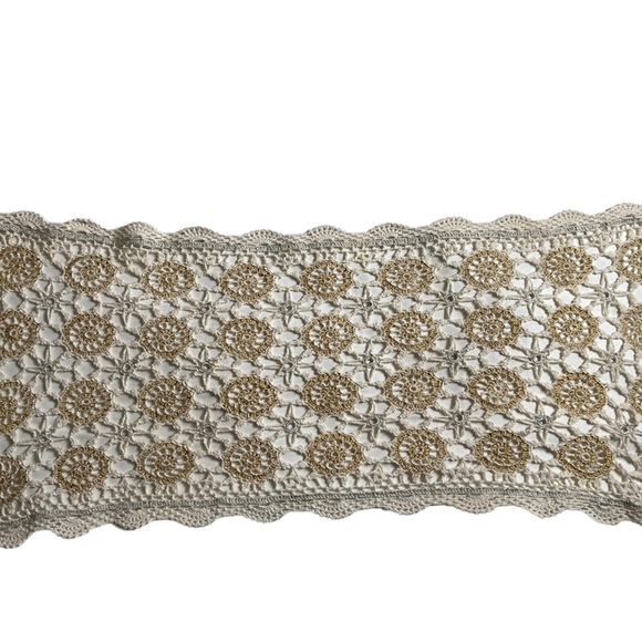 Vintage Handpainted Crocheted Table Runner In Gold & Silver For The Holidays - Picture 2 of 8